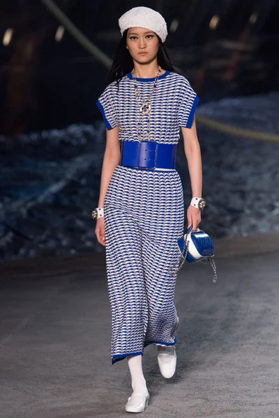 Look 68